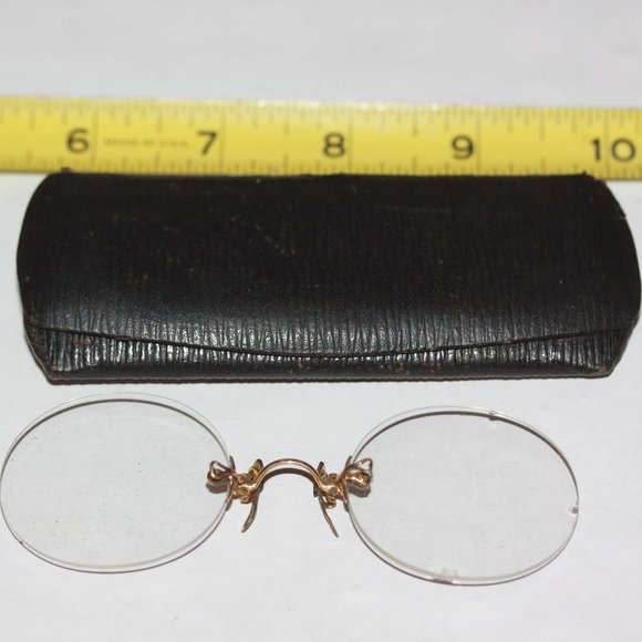 OLD GLASSES IN CASE - RARE ANTIQUE/VINTAGE NOSE PINCH - Picture 2 of 4
